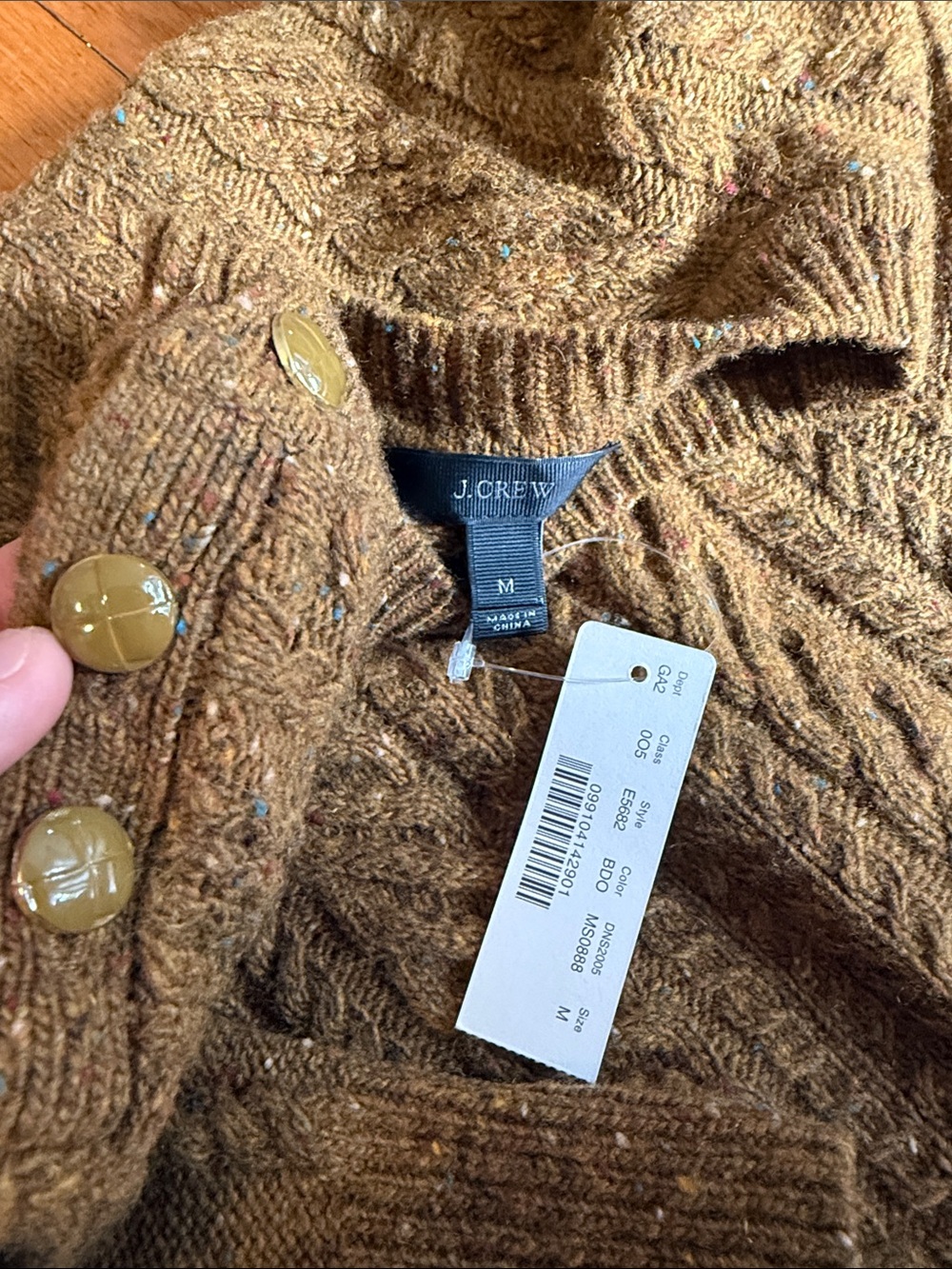 NWT j. Crew Cable-Knit Crewneck speckled sweater in Olive Brown Shoulder Button - Picture 4 of 6